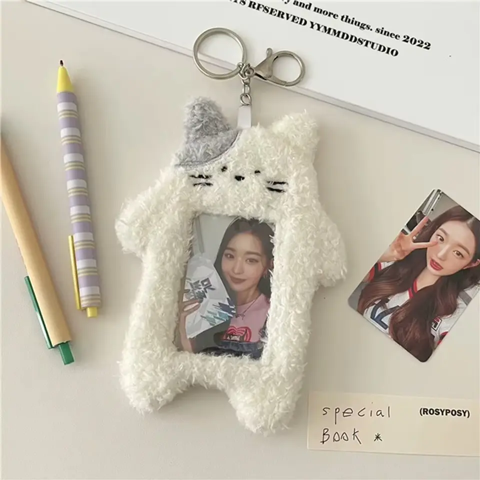 CARD HOLDER 