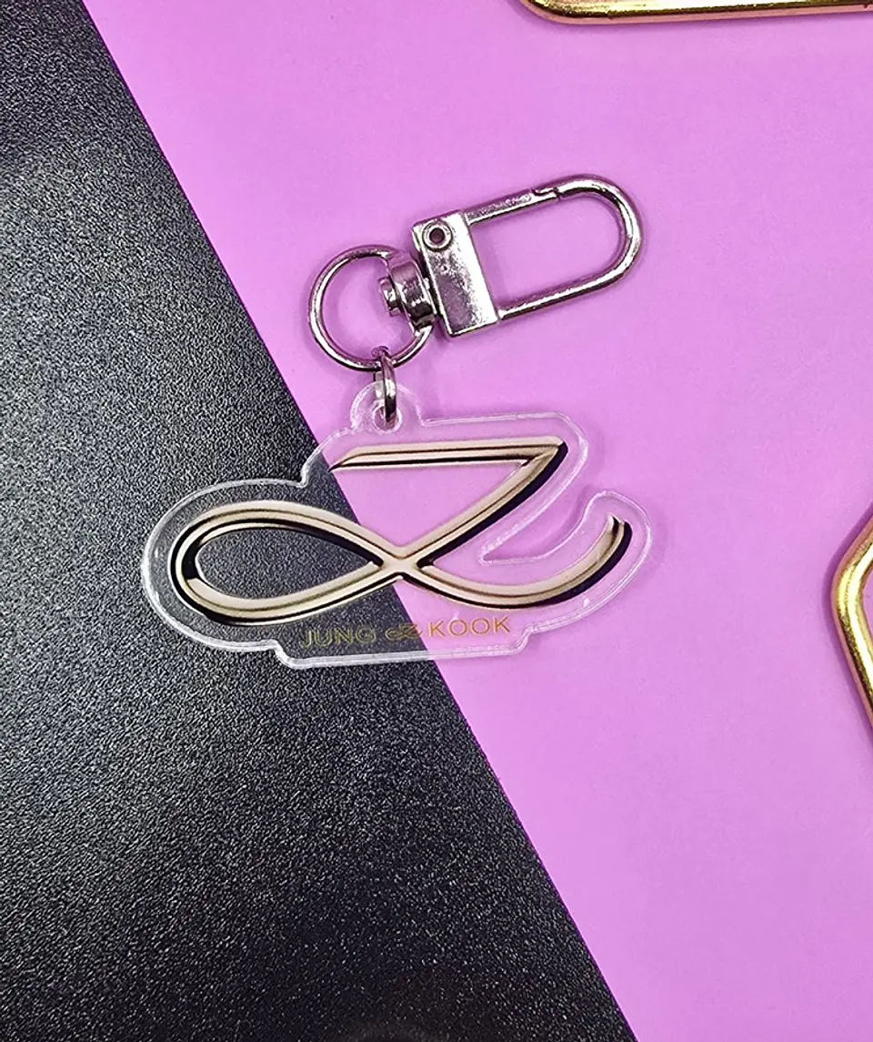 LLAVERO ACRILICO BTS SOLISTAS  8