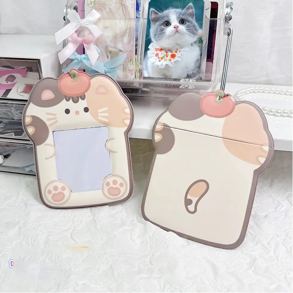 CARD HOLDER 