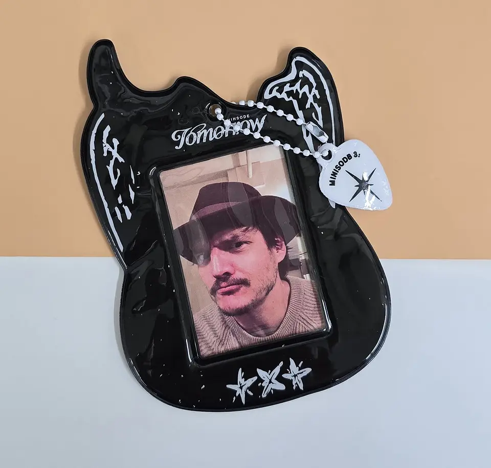 CARD HOLDER TXT TOMORROW PVC (ALTERNATIVO) 3