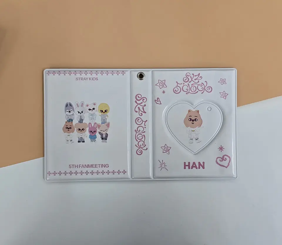 BINDER 1 ESPACIO STRAY KIDS SKZOO 5CLOCK 4