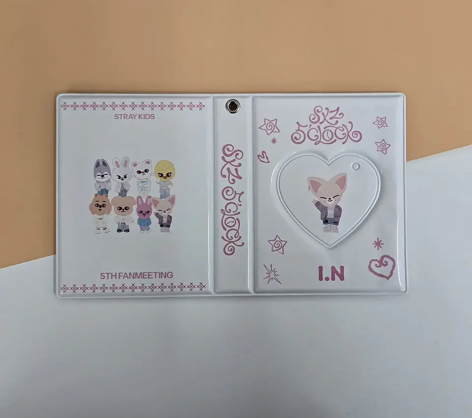 BINDER 1 ESPACIO STRAY KIDS SKZOO 5CLOCK 6