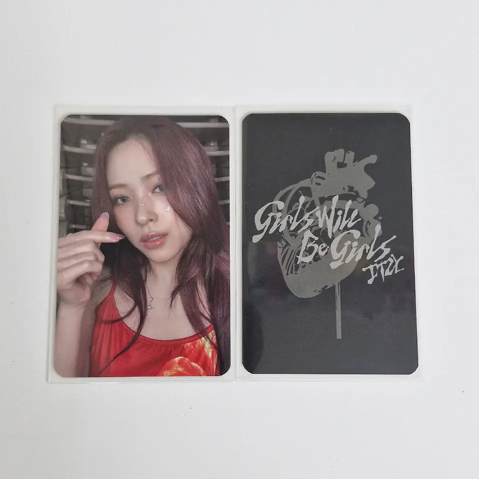 ITZY - GIRLS WILL BE GIRLS SOUNDWAVE SPECIAL PHOTOCARD 4