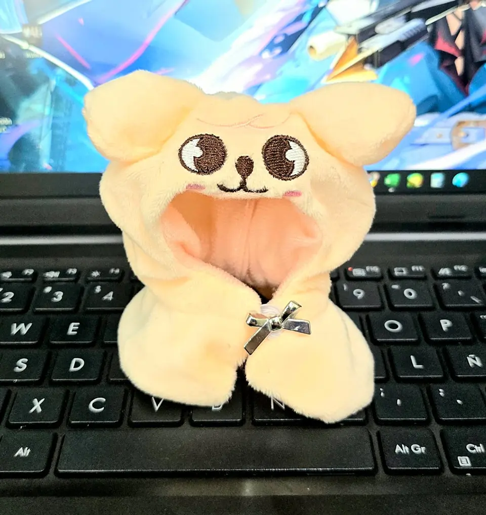 CUSTOM CAPE DOLL SKZOO ALTERNATIVO 4