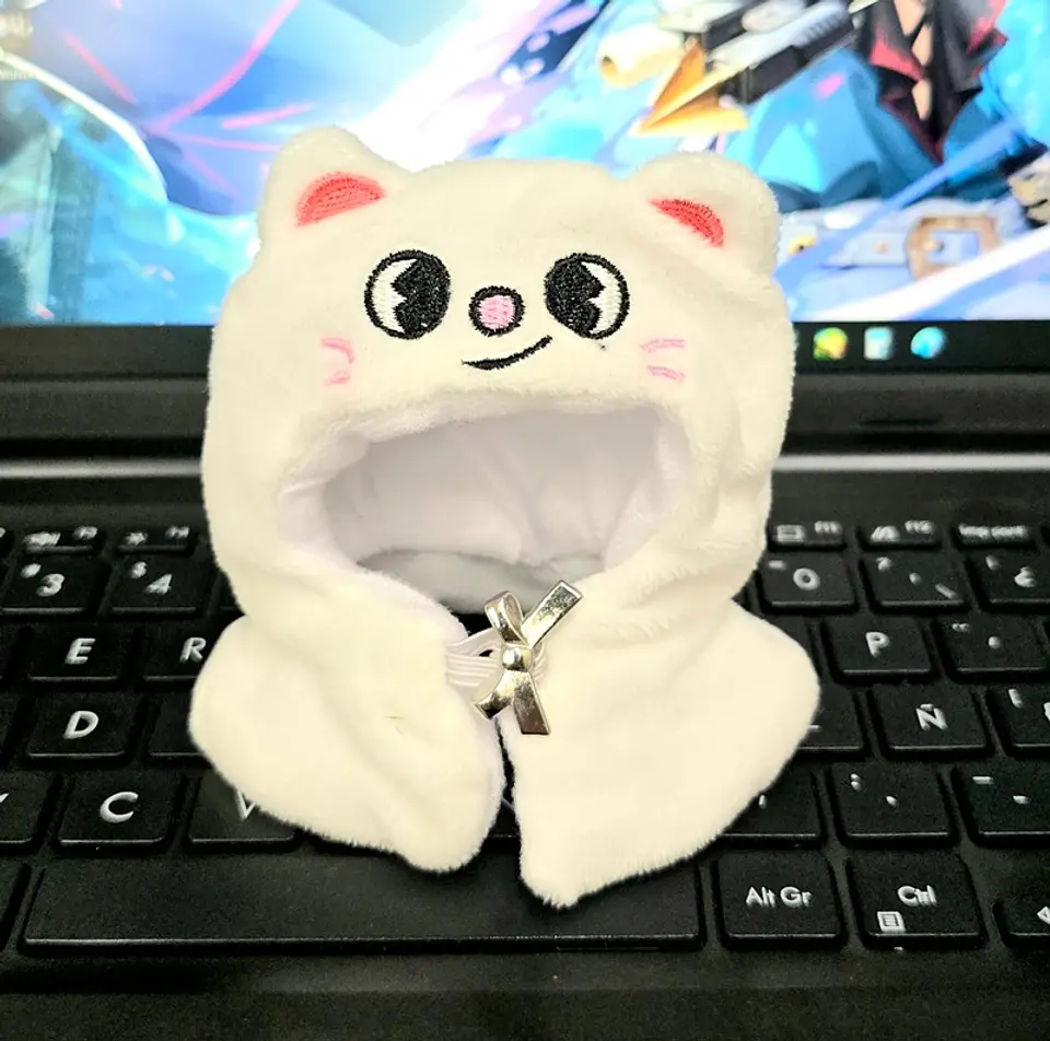 CUSTOM CAPE DOLL SKZOO ALTERNATIVO 5