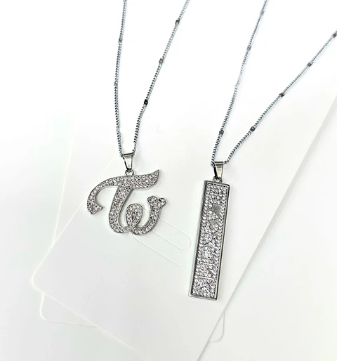 COLLAR ACERO K-POP
