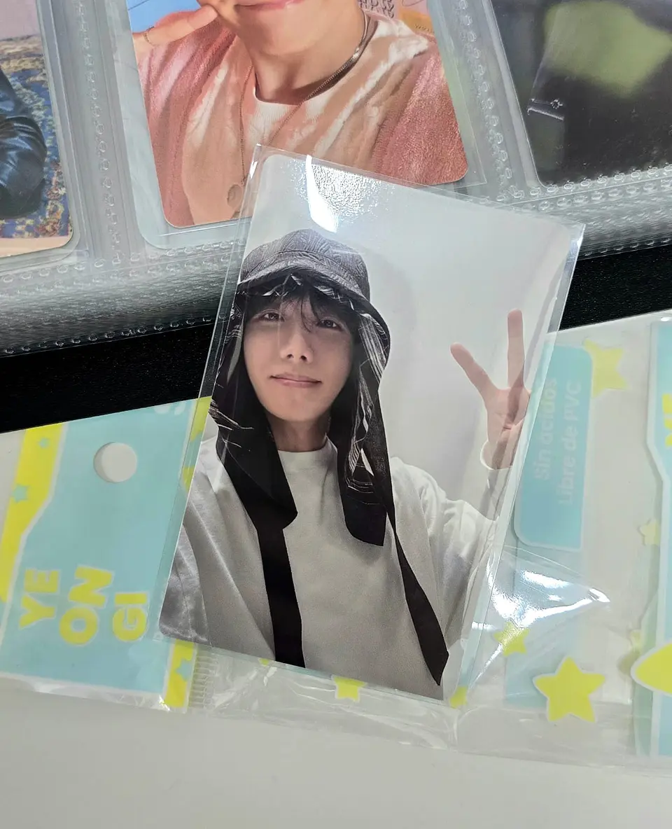 SLEEVE PARA PHOTOCARD TAMAÑO ESTANDAR ( 56 x 87 MM ) YEONGI DESIGN 2