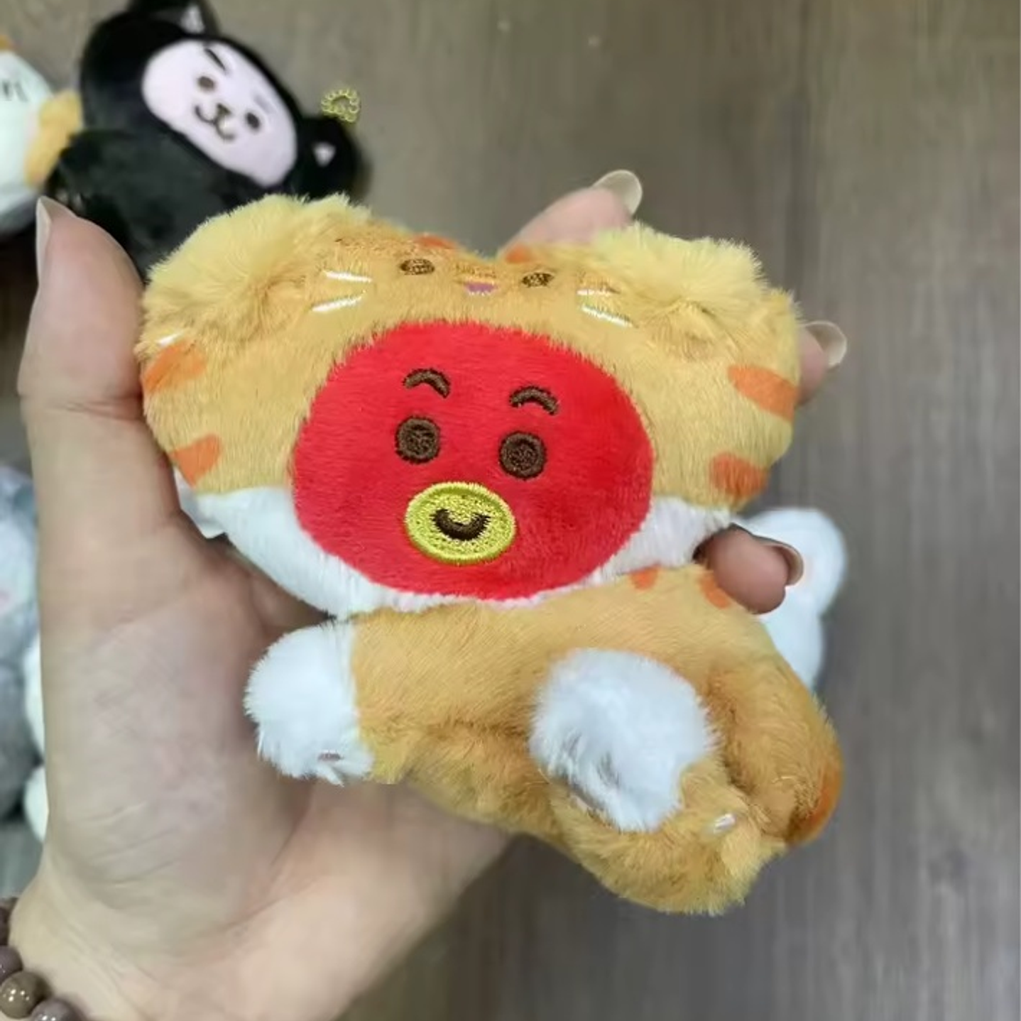 PLUSH KEYRING BT21 