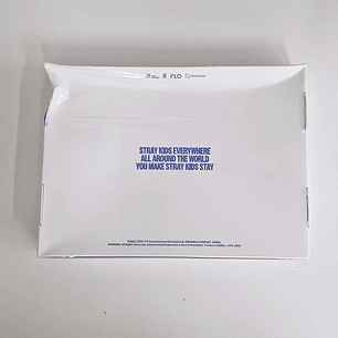 SEGUNDA SELECCIÓN STRAY KIDS KARMA - HOORAY Ver.