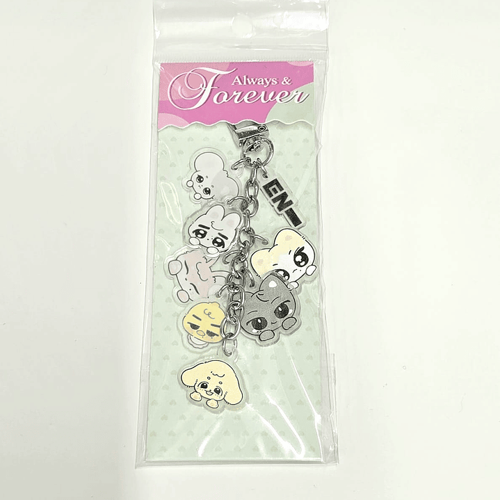 LLAVERO ACRILICO K-POP 10