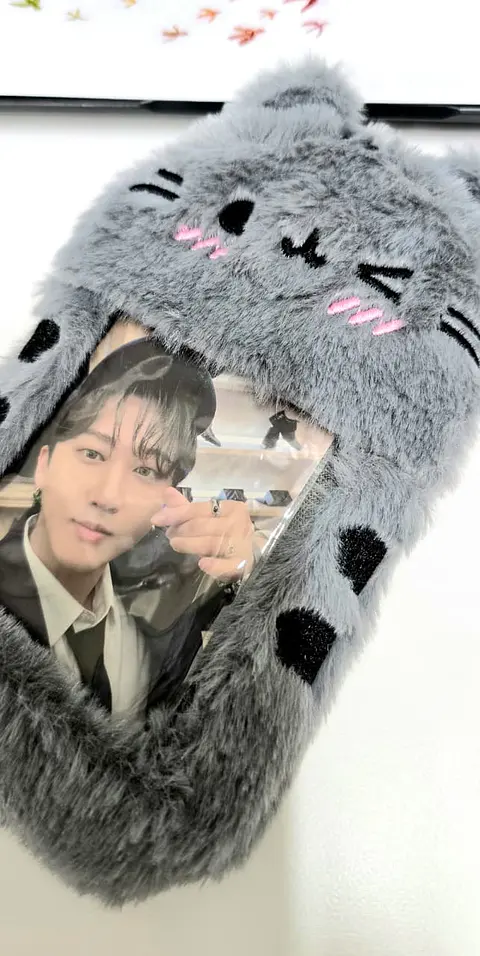 CARD HOLDER "FELPA CAT WINK"