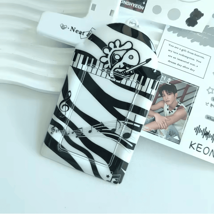 CARD HOLDER PVC CORTIS 3