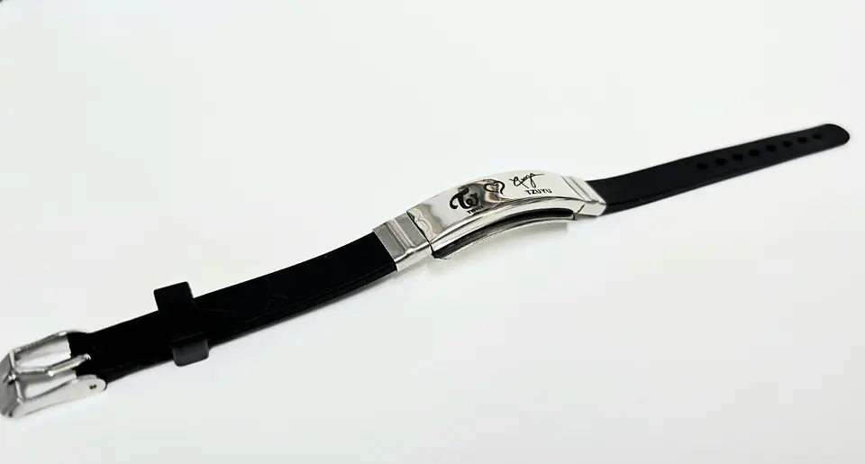 PULSERA SILICONA TWICE  2