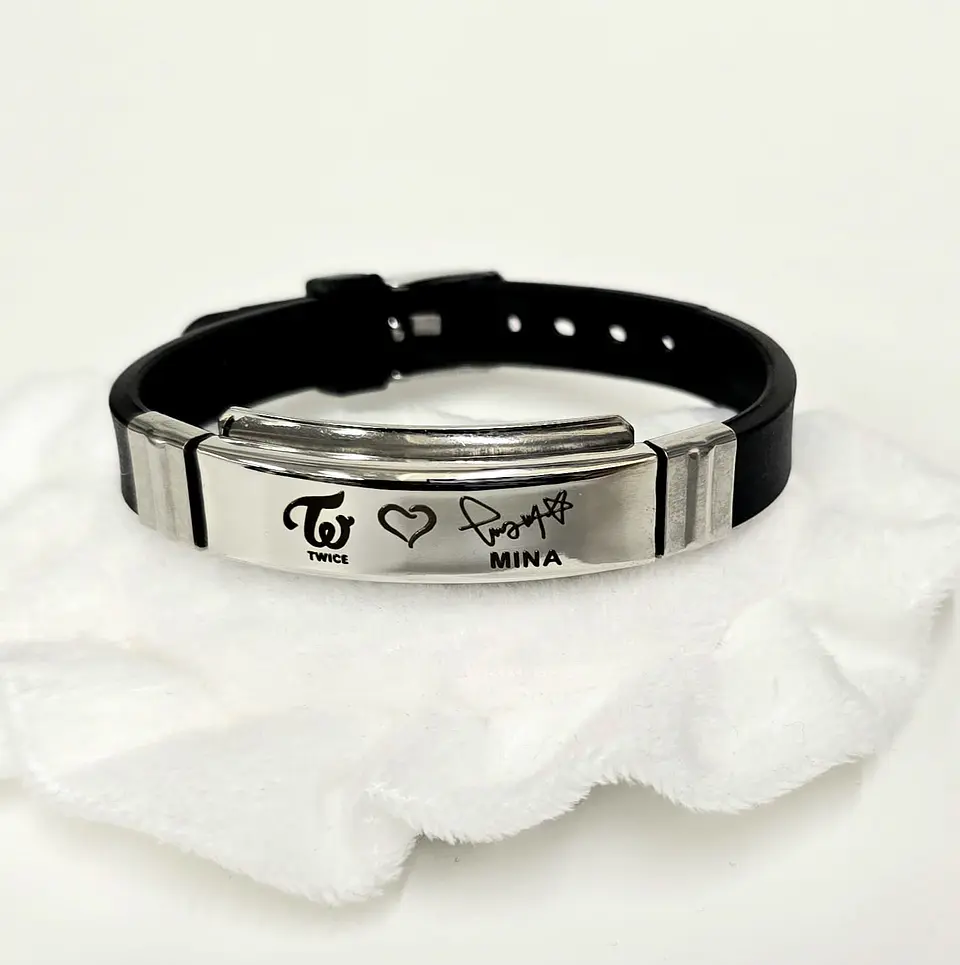 PULSERA SILICONA TWICE  13