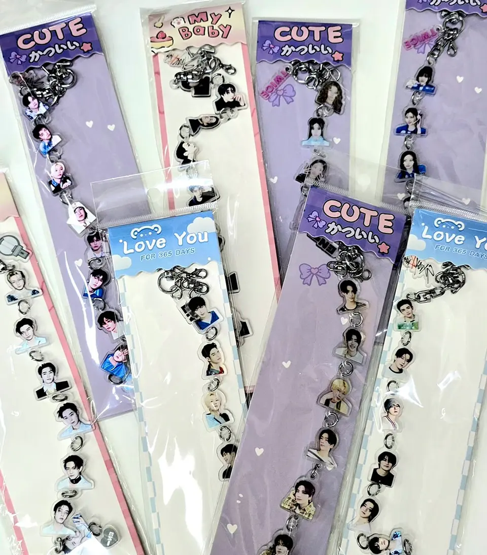 CHARM LARGO VARIEDADES K-POP 1