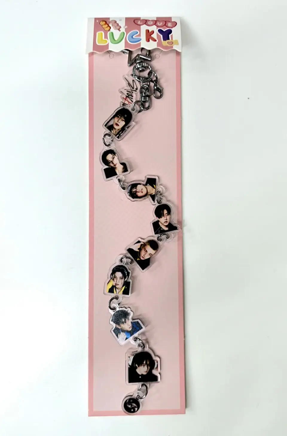 CHARM LARGO VARIEDADES K-POP 8