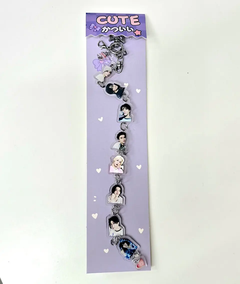 CHARM LARGO VARIEDADES K-POP 9