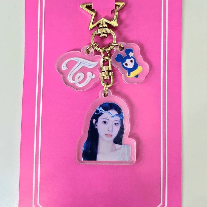 LLAVERO ACRILICO TWICE 