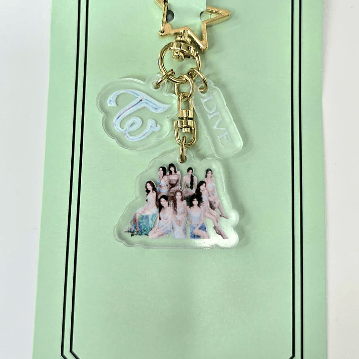 LLAVERO ACRILICO TWICE 