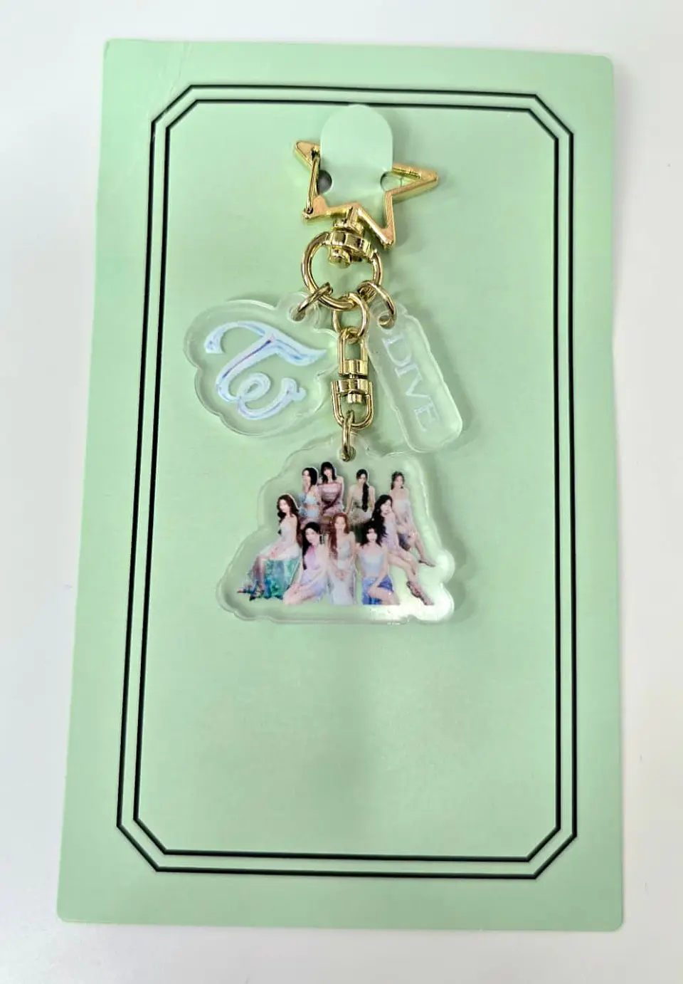 LLAVERO ACRILICO TWICE 