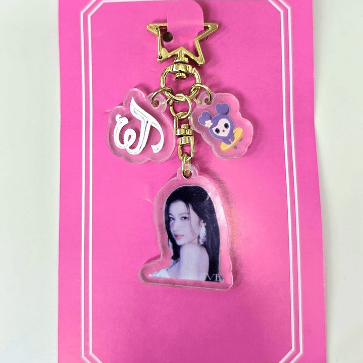 LLAVERO ACRILICO TWICE 