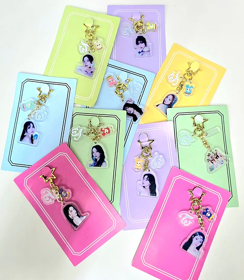 LLAVERO ACRILICO TWICE "DIVE + LOVELY"