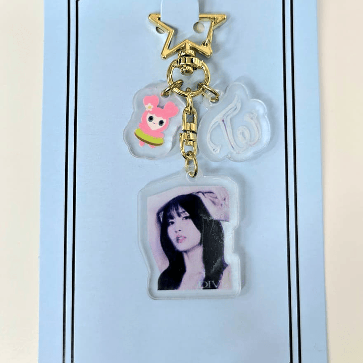 LLAVERO ACRILICO TWICE 
