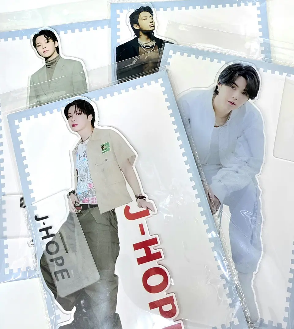 STAND ACRILICO BTS ALTERNATIVO 1