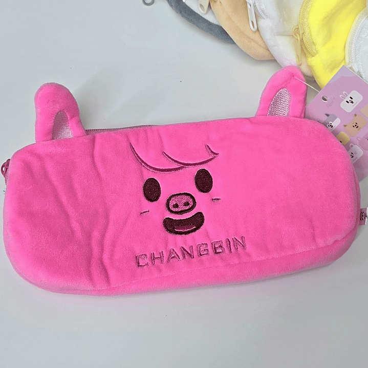 PENCIL CASE PLUSH SKZOO  4