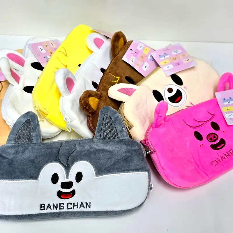 PENCIL CASE PLUSH SKZOO  1