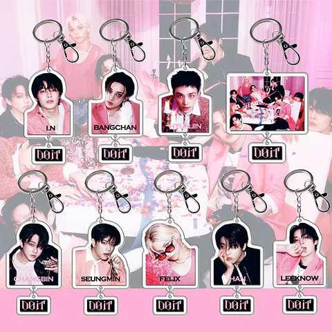 LLAVERO ACRILICO STRAY KIDS "DO IT"