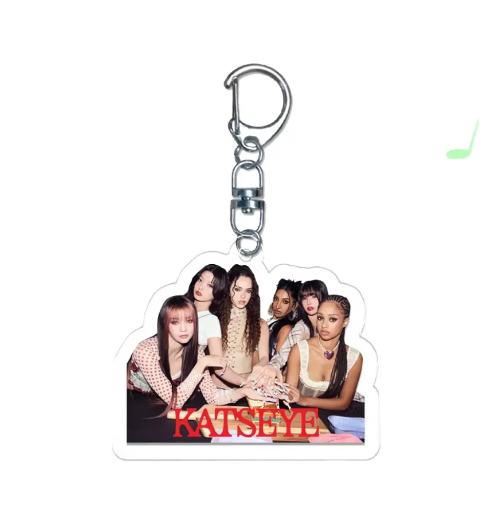 LLAVERO ACRILICO KATSEYE GRUPALES 5
