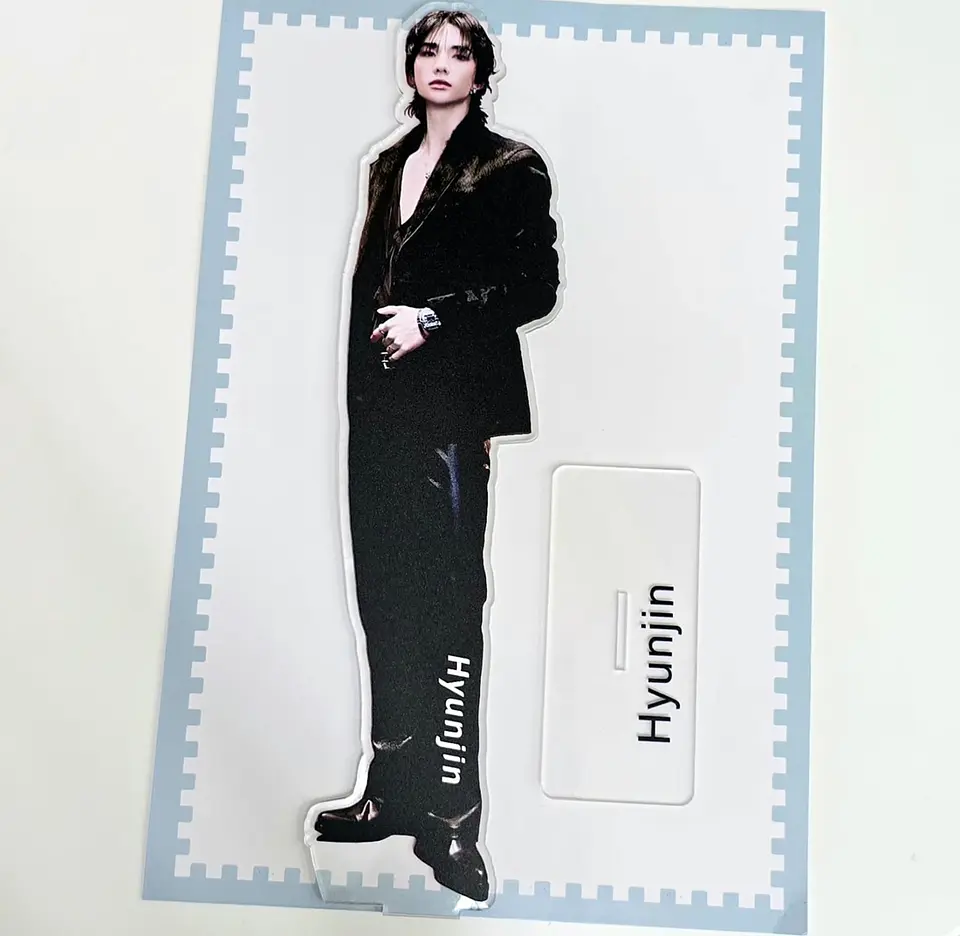 STAND ACRILICO STRAY KIDS INTEGRANTES ALTERNATIVO 3