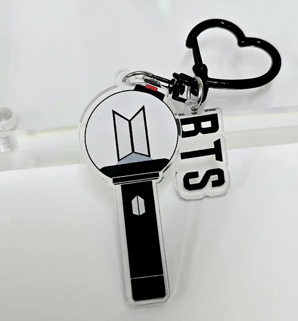 LLAVERO ACRILICO LIGHTSTICK + BT21 