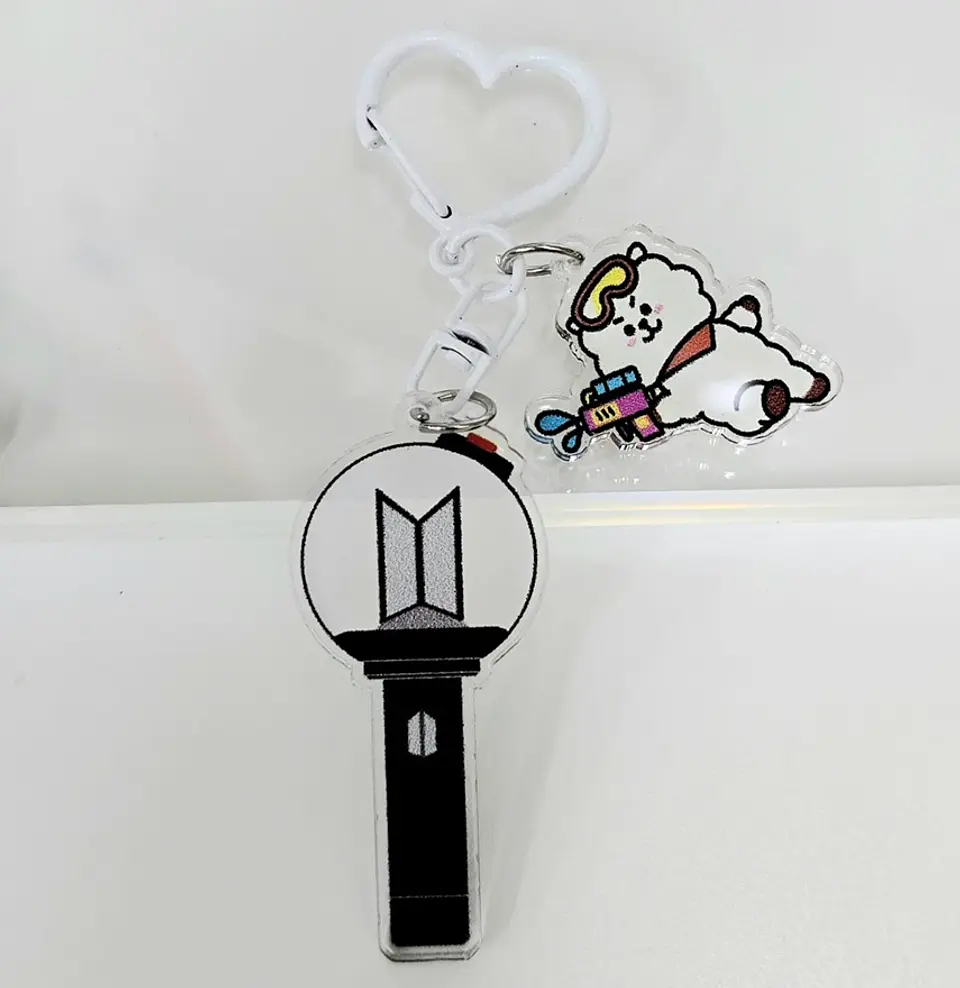 LLAVERO ACRILICO LIGHTSTICK + BT21 