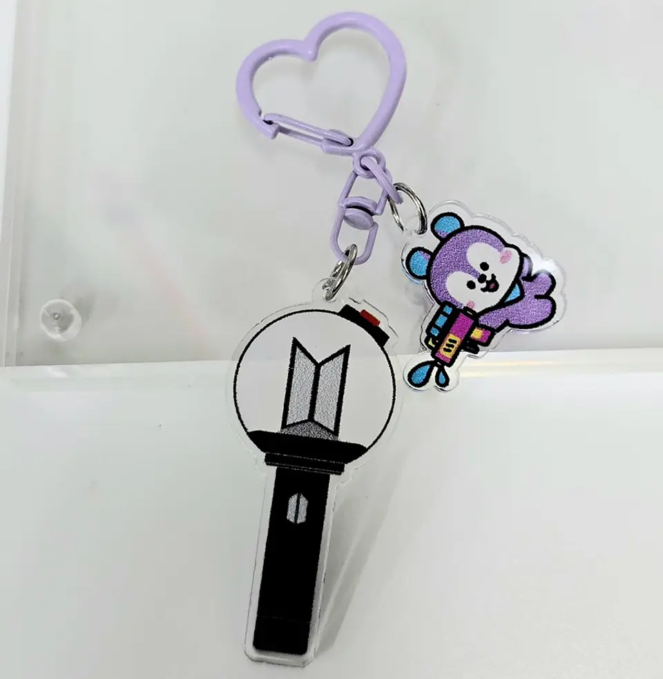 LLAVERO ACRILICO LIGHTSTICK + BT21 