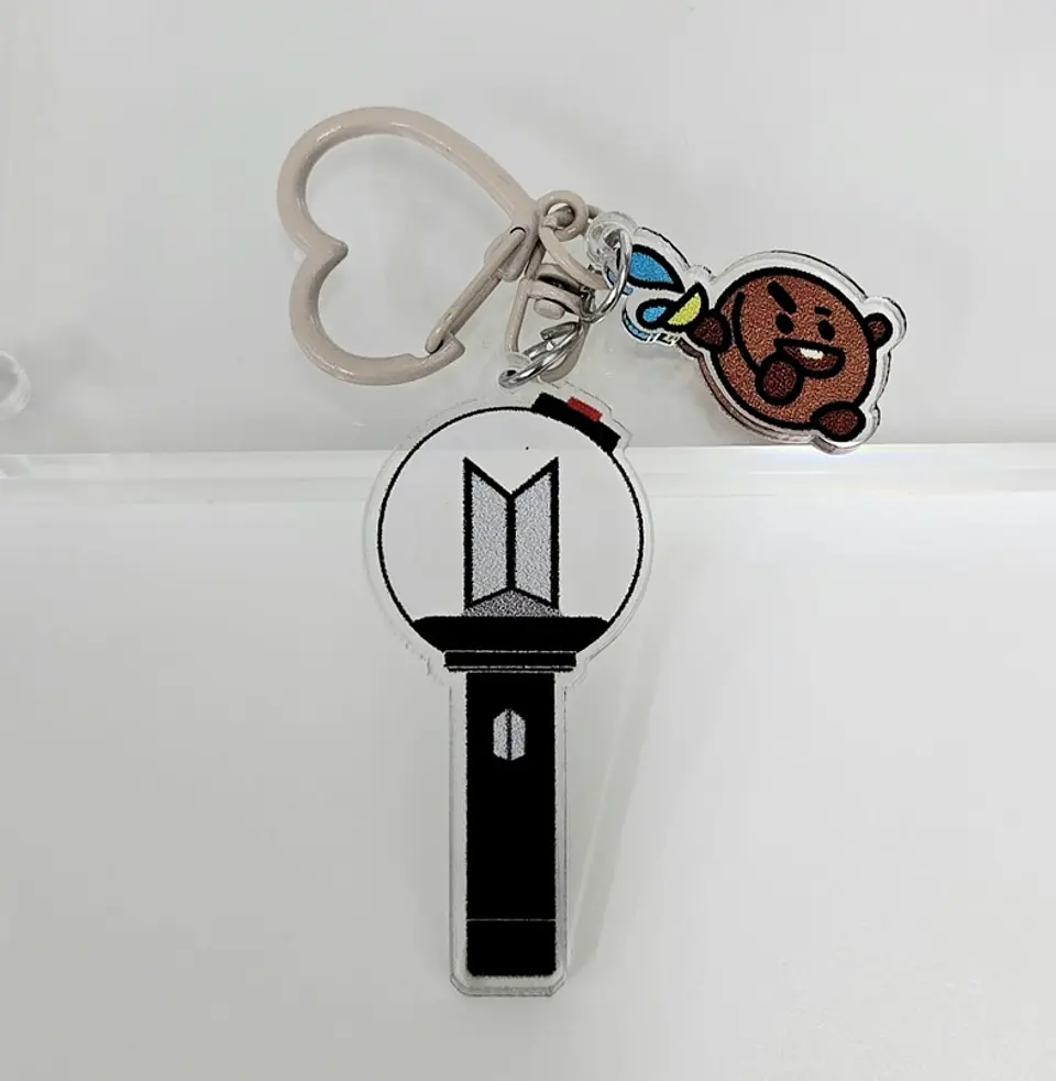 LLAVERO ACRILICO LIGHTSTICK + BT21 