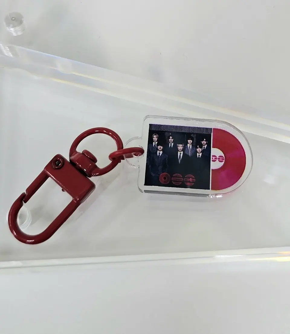 LLAVERO ACRILICO BTS ARIRANG VINILO 4