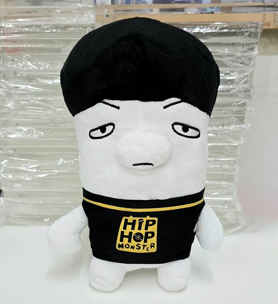PELUCHE BTS - HIP HOP MONSTER ALTERNATIVO 2