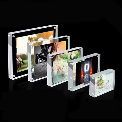MAGNETIC FRAME 