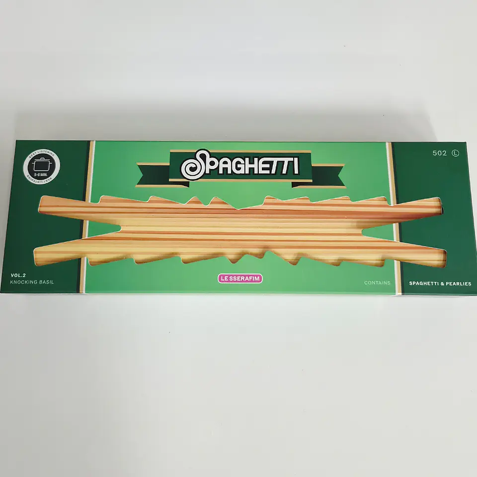SEGUNDA SELECIÓN LE SSERAFIM - SPAGHETTI (KNOCKING BASIL Ver.) 1