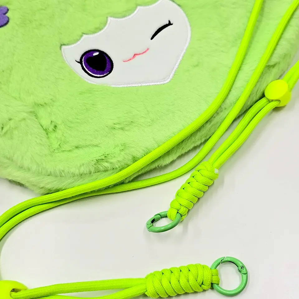BOLSO PLUSH MEDIANO LOVELYS 2