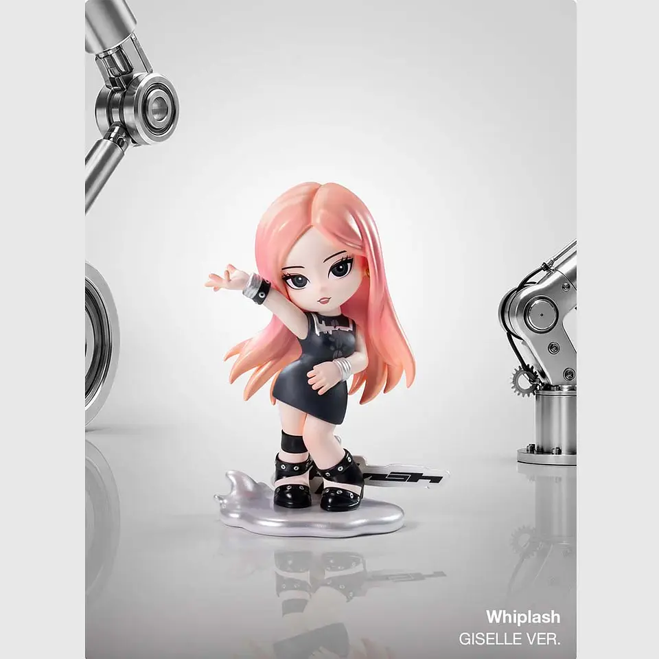 AESPA - MEMORABLE PICKS SERIES FIGURES (RANDOM) 4