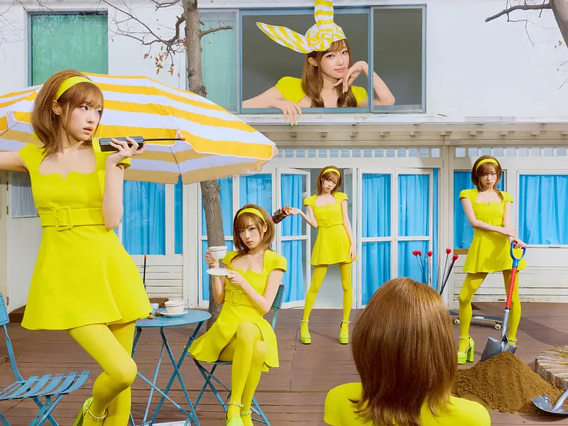 YENA y el Fenómeno de "Catch Catch": El Regreso del Sonido Retro al K-Pop