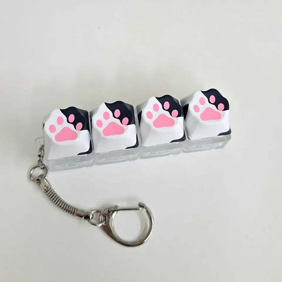 LLAVERO TECLAS - PATITAS 4