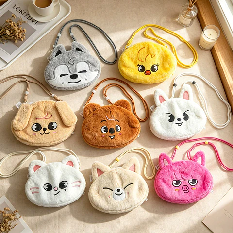 BOLSO PLUSH MEDIANO SKZOO 