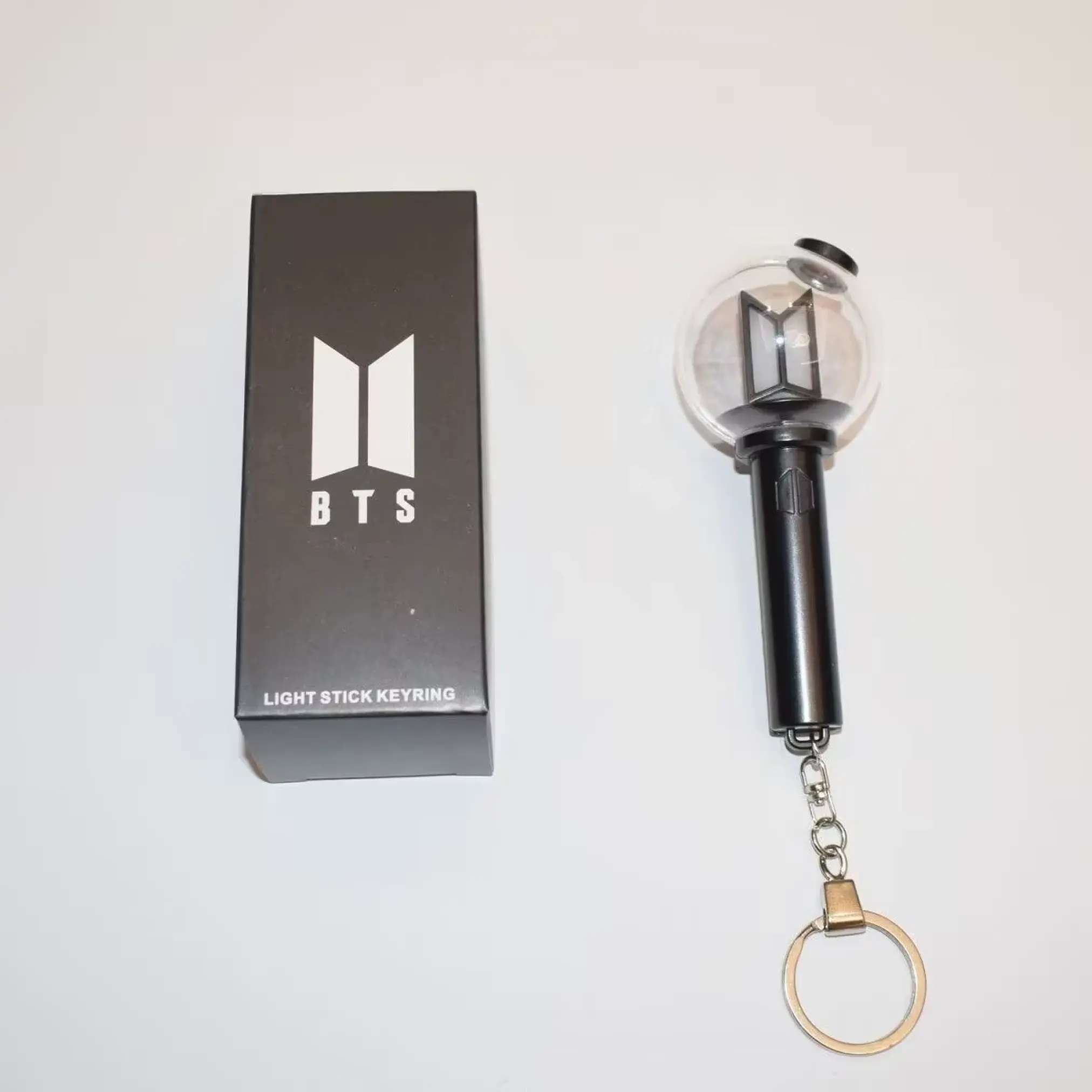 BTS - LLAVERO ARMY BOMB V.4 (ALTERNATIVA) 2