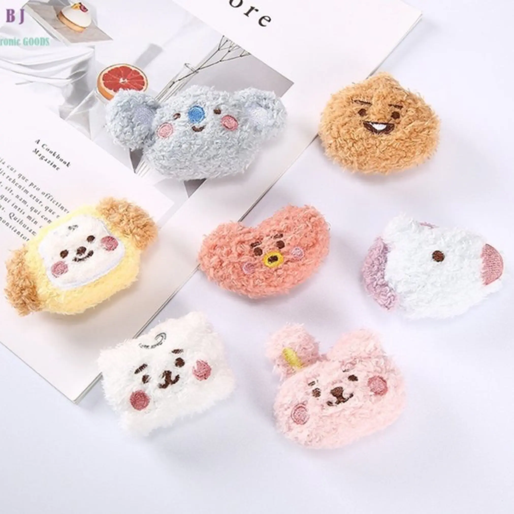 BT21 - MINI LLAVERO VINTAGE 1