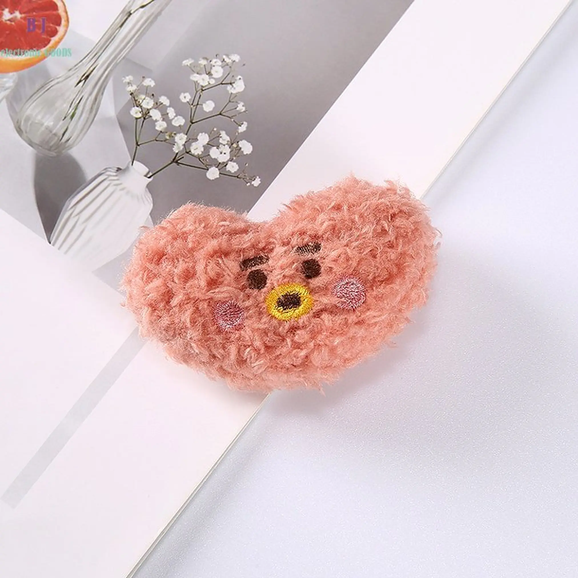BT21 - MINI LLAVERO VINTAGE 7
