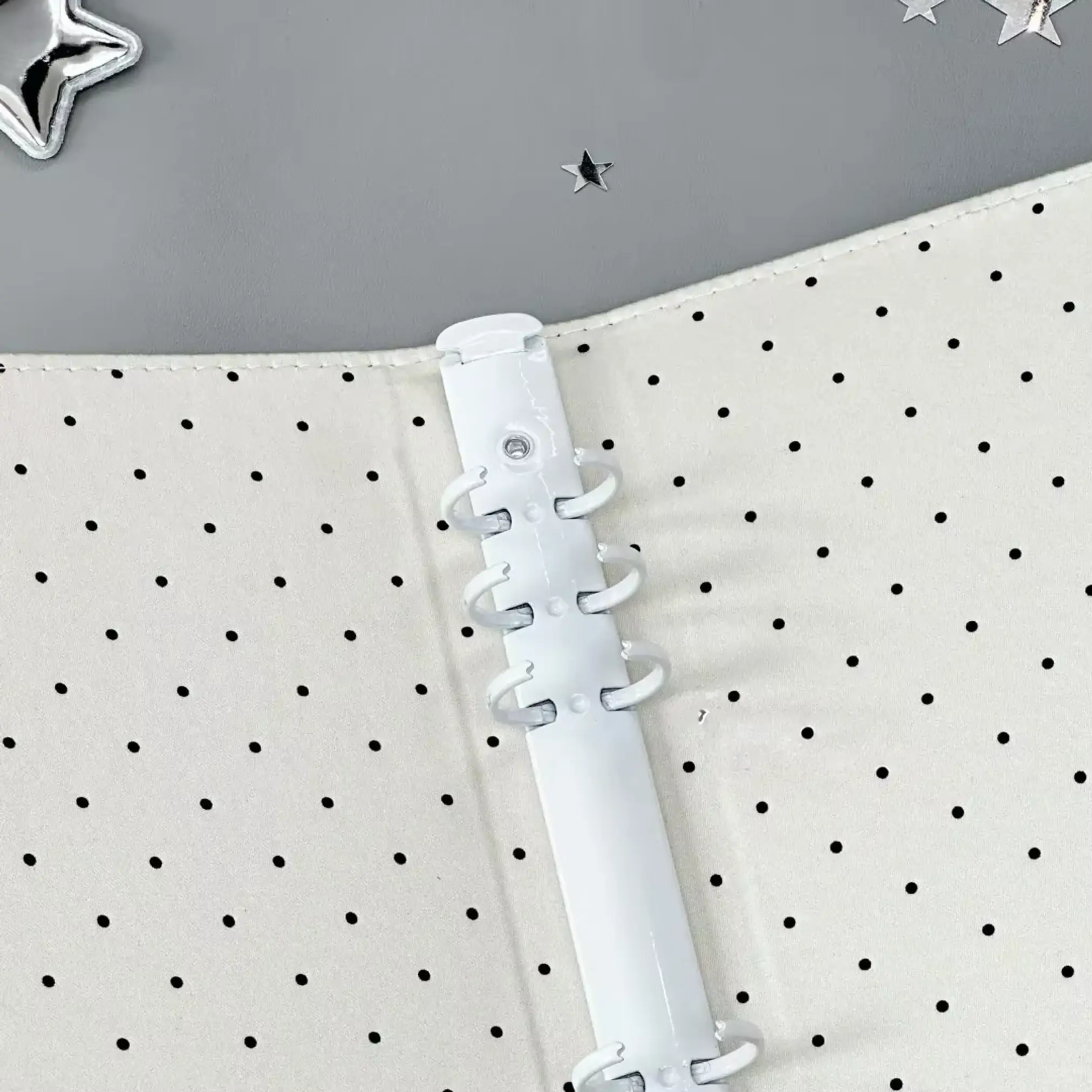 BINDER - POLKA DOTS 3